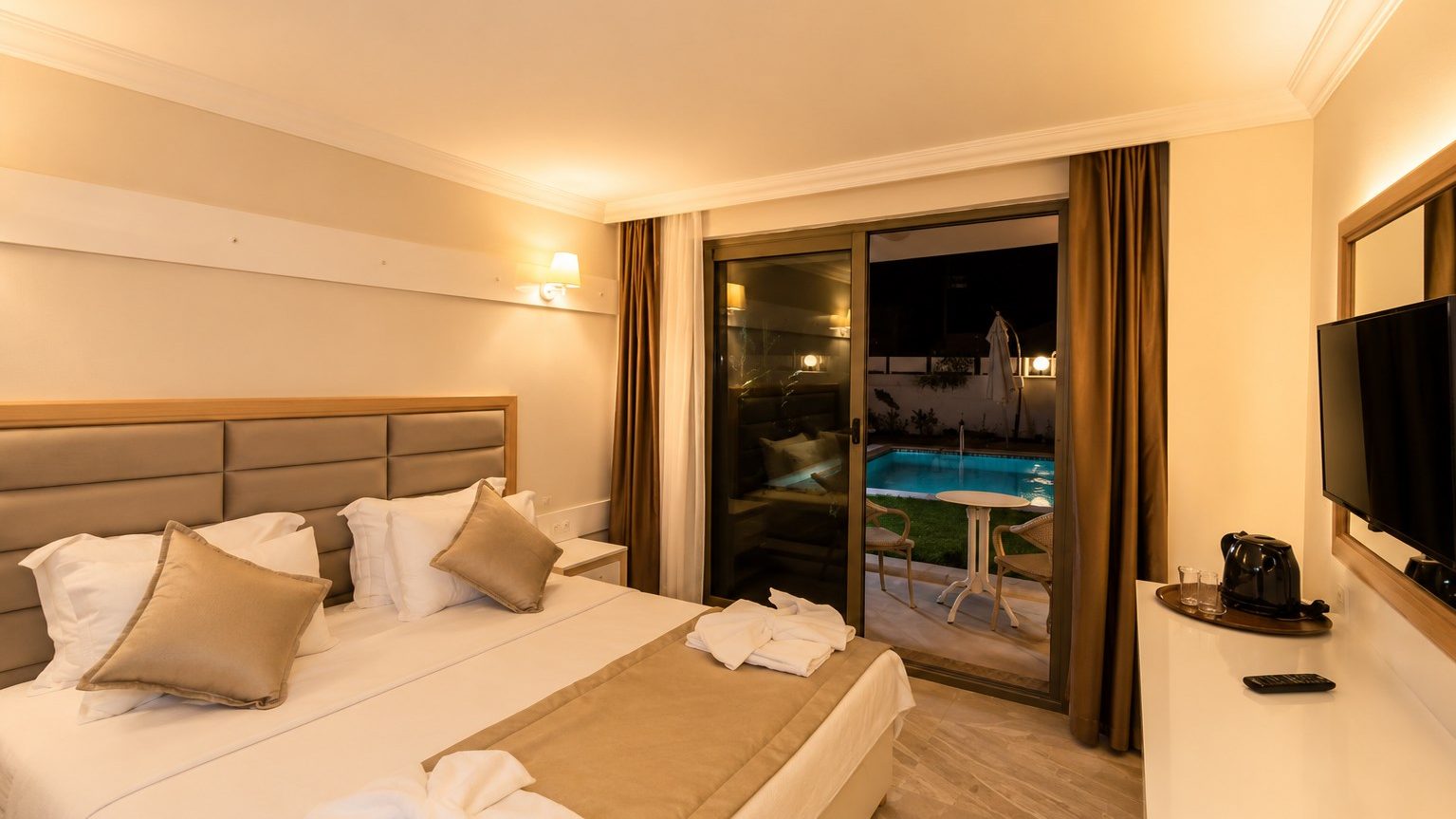 As Otel