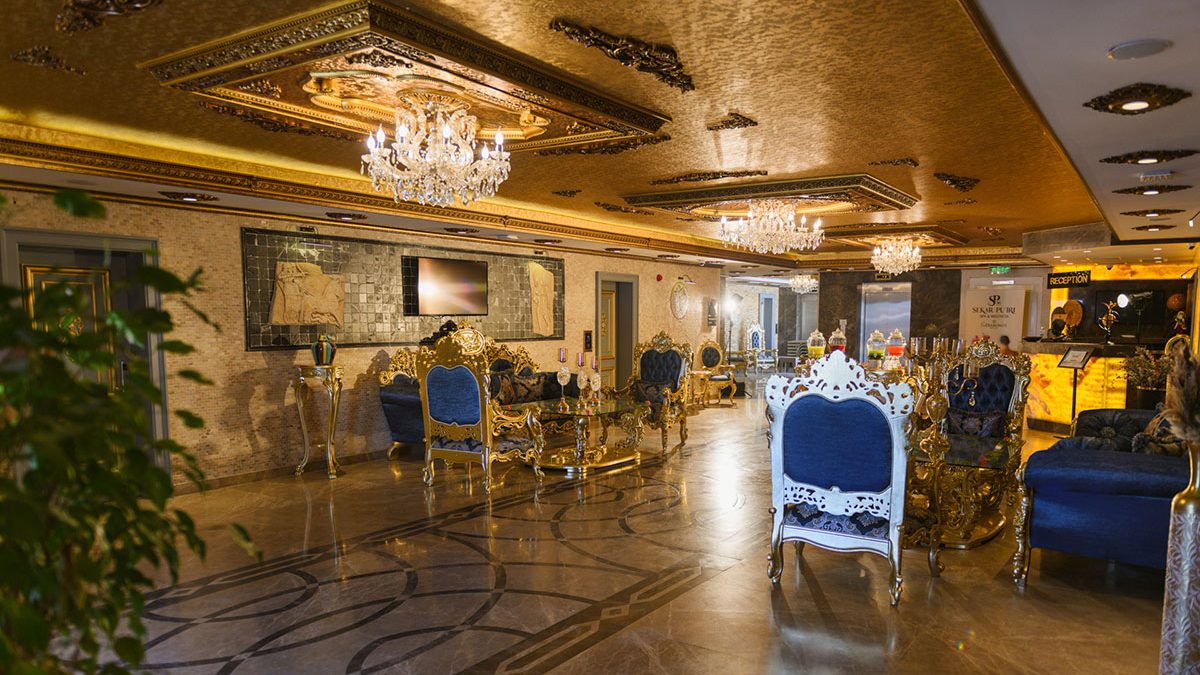 Five Diamonds Hotel