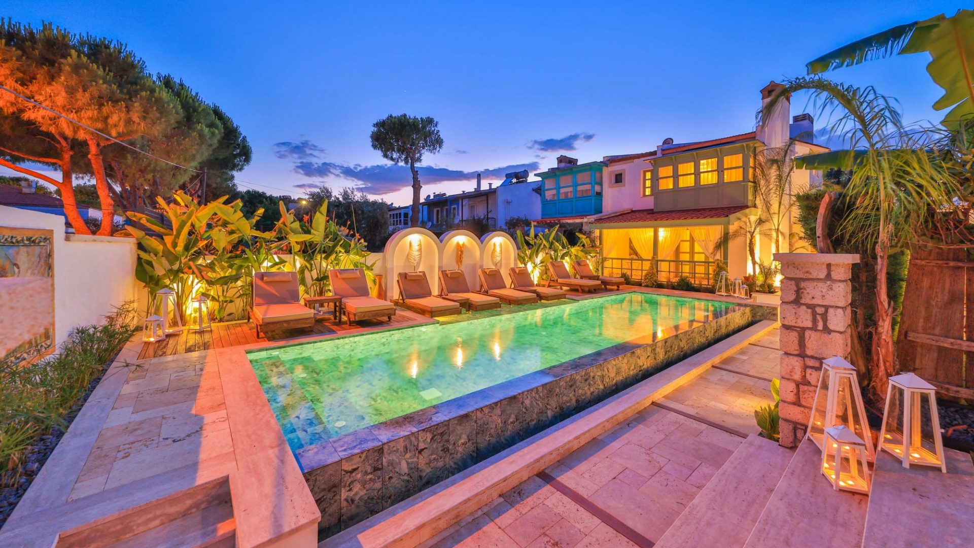 Palas Alaçatı Otel