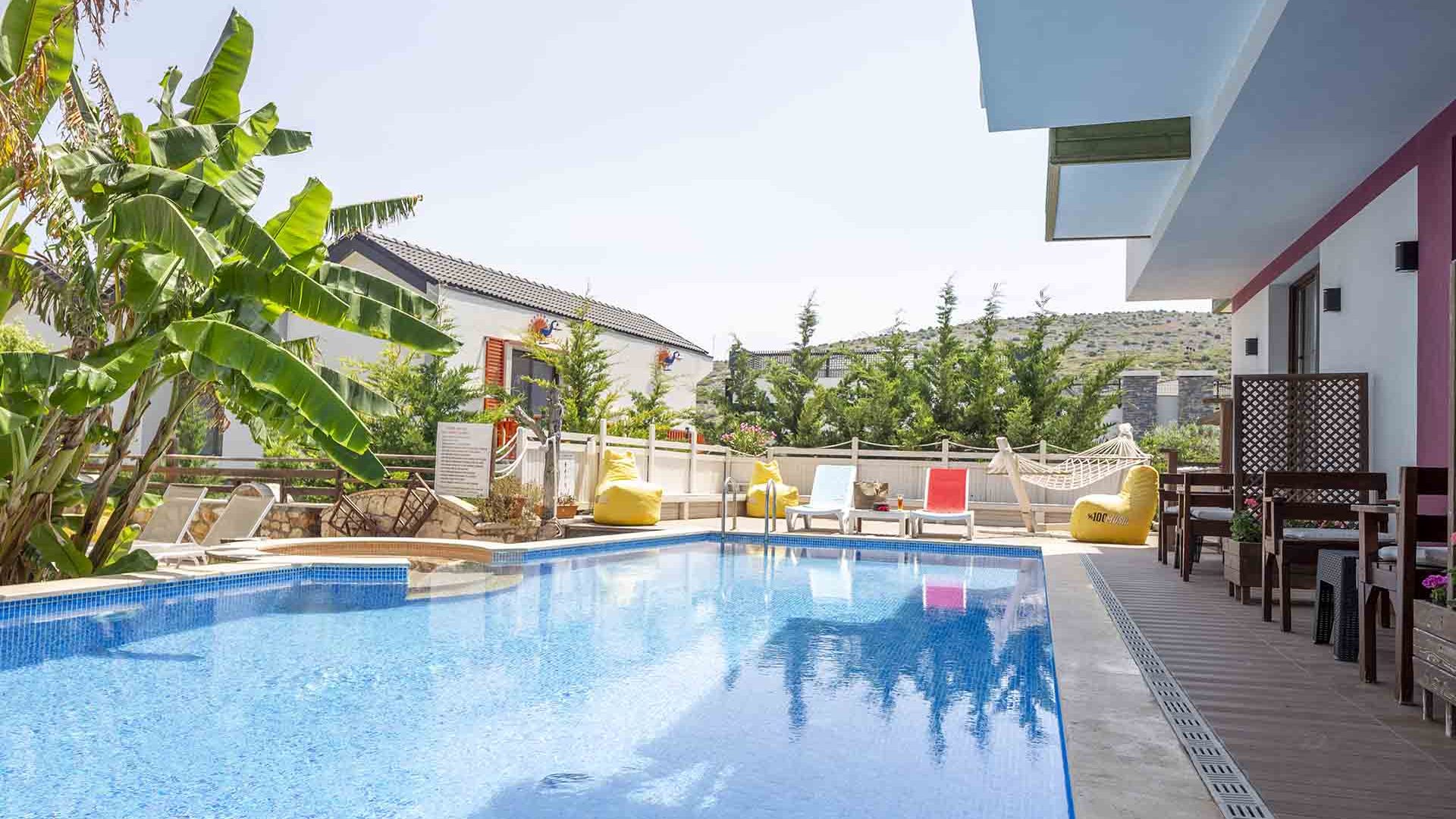 Çeşmekeş Otel