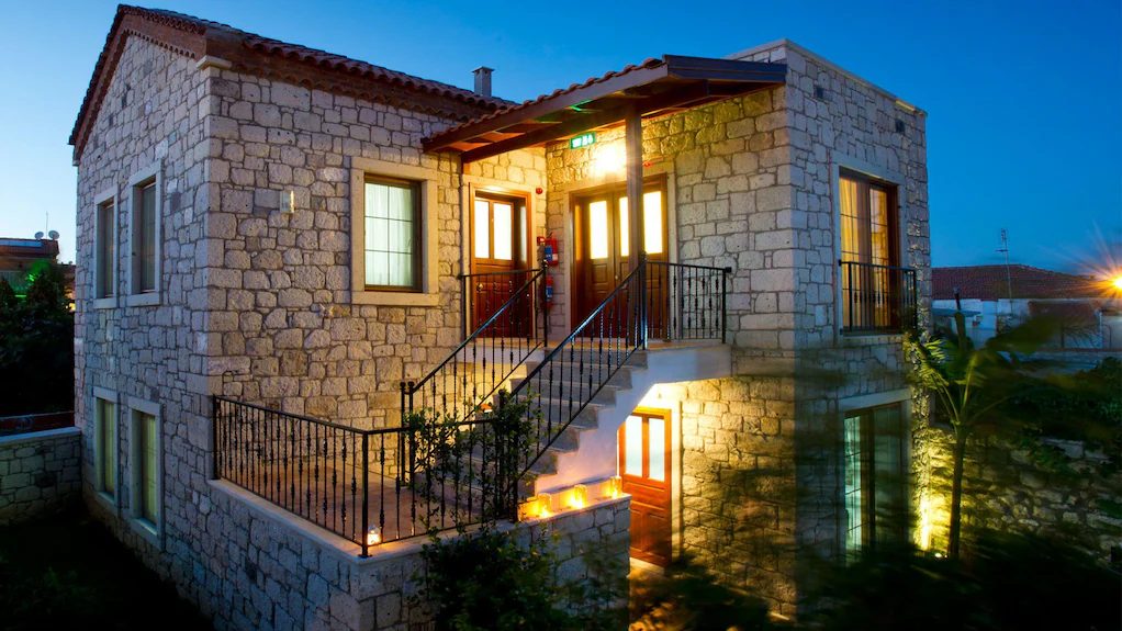 İnce Kara Hotel