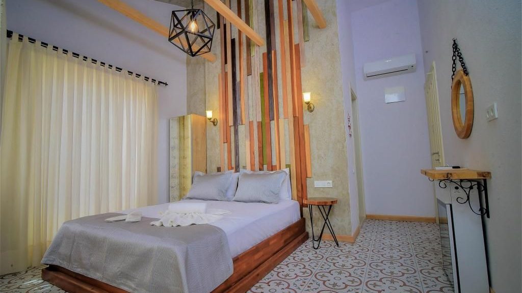Micel Otel